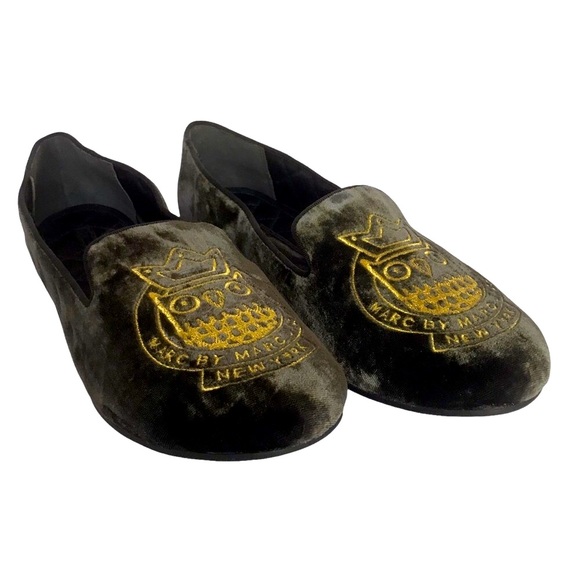 MARC BY MARC JACOBS Black Velvet Owl Smoking Slipper - Picture 4 of 14